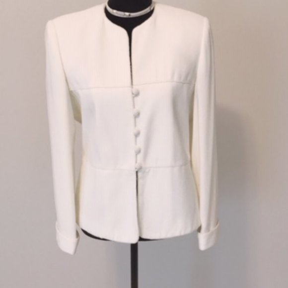 Suit, Jacket w/Skirt, 8, Off White - Picture 3 of 3